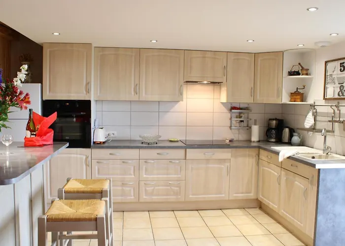 Champetre Familial Avec Jardin A - Fr-1-489-256 Cindre